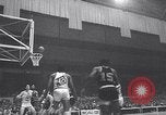 Immagine di NBA match San Francisco California USA, 1967, secondo 24 filmato di repertorio 65675026452