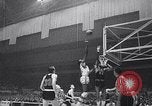 Immagine di NBA match San Francisco California USA, 1967, secondo 55 filmato di repertorio 65675026452