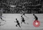 Immagine di NBA match San Francisco California USA, 1967, secondo 59 filmato di repertorio 65675026452