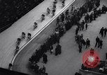 Standbild 6 Tage Bike Race New York City USA, 1934, aus Sekunde 45 historischem Filmmaterial Videoclip 65675026461