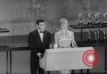 Immagine di Trentaduesima Academy Awards California United States USA, 1960, secondo 25 filmato di repertorio 65675026466