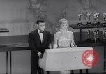Immagine di Trentaduesima Academy Awards California United States USA, 1960, secondo 27 filmato di repertorio 65675026466