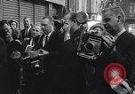 Immagine di Set parigino California United States USA, 1963, secondo 23 filmato di repertorio 65675026468