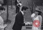 Immagine di Set parigino California United States USA, 1963, secondo 34 filmato di repertorio 65675026468