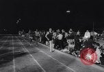 Immagine di Miglio di eseguire Compton California USA, 1963, secondo 56 filmato di repertorio 65675026469