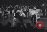 Standbild lange Tanz abschleifen Newark New Jersey USA, 1932, aus Sekunde 29 historischem Filmmaterial Videoclip 65675026477