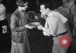 Standbild lange Tanz abschleifen Newark New Jersey USA, 1932, aus Sekunde 41 historischem Filmmaterial Videoclip 65675026477