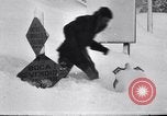 Immagine di Neve pesante Truckee California USA, 1932, secondo 36 filmato di repertorio 65675026482