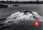 Standbild Pontoon Hydroplane Connecticut USA, 1932, aus Sekunde 25 historischem Filmmaterial Videoclip 65675026485