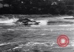 Standbild Pontoon Hydroplane Connecticut USA, 1932, aus Sekunde 53 historischem Filmmaterial Videoclip 65675026485