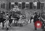 Standbild Königin Wilhelmina Den Haag Niederlande, 1932, aus Sekunde 25 historischem Filmmaterial Videoclip 65675026486