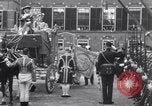Standbild Königin Wilhelmina Den Haag Niederlande, 1932, aus Sekunde 44 historischem Filmmaterial Videoclip 65675026486