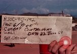 Standbild Air Strip im Dschungel Vietnam, 1969, aus Sekunde 7 historischem Filmmaterial Videoclip 65675026546