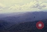 Standbild Air Strip im Dschungel Vietnam, 1969, aus Sekunde 10 historischem Filmmaterial Videoclip 65675026546
