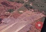Standbild Air Strip im Dschungel Vietnam, 1969, aus Sekunde 62 historischem Filmmaterial Videoclip 65675026546