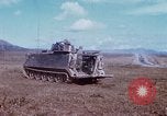 Standbild 81 mm Mörtel Vietnam, 1968, aus Sekunde 14 historischem Filmmaterial Videoclip 65675026553