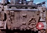 Standbild 81 mm Mörtel Vietnam, 1968, aus Sekunde 22 historischem Filmmaterial Videoclip 65675026553
