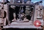 Standbild 81 mm Mörtel Vietnam, 1968, aus Sekunde 25 historischem Filmmaterial Videoclip 65675026553