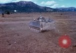 Standbild 81 mm Mörtel Vietnam, 1968, aus Sekunde 25 historischem Filmmaterial Videoclip 65675026554