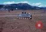 Standbild 81 mm Mörtel Vietnam, 1968, aus Sekunde 28 historischem Filmmaterial Videoclip 65675026554