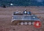 Standbild 81 mm Mörtel Vietnam, 1968, aus Sekunde 37 historischem Filmmaterial Videoclip 65675026554