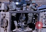 Standbild 81 mm Mörtel Vietnam, 1968, aus Sekunde 53 historischem Filmmaterial Videoclip 65675026554