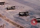 Standbild 147th Aviation Company Vung Tau Vietnam, 1970, aus Sekunde 12 historischem Filmmaterial Videoclip 65675026555
