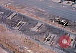 Standbild 147th Aviation Company Vung Tau Vietnam, 1970, aus Sekunde 30 historischem Filmmaterial Videoclip 65675026555