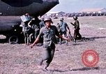 Standbild 147th Aviation Company Vung Tau Vietnam, 1970, aus Sekunde 58 historischem Filmmaterial Videoclip 65675026556