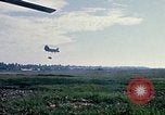 Standbild 147th Aviation Company Vung Tau Vietnam, 1970, aus Sekunde 50 historischem Filmmaterial Videoclip 65675026558