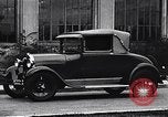 Standbild Autos von Ford Michigan United States USA, 1935, aus Sekunde 15 historischem Filmmaterial Videoclip 65675026575