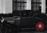 Standbild Autos von Ford Michigan United States USA, 1935, aus Sekunde 21 historischem Filmmaterial Videoclip 65675026575