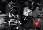 Immagine di Audizione HUAC Washington DC USA, 1947, secondo 16 filmato di repertorio 65675026587