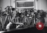 Immagine di Audizione HUAC Washington DC USA, 1947, secondo 8 filmato di repertorio 65675026591