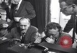 Immagine di Audizione HUAC Washington DC USA, 1947, secondo 18 filmato di repertorio 65675026591