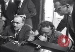 Immagine di Audizione HUAC Washington DC USA, 1947, secondo 24 filmato di repertorio 65675026591