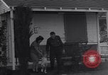 Standbild Familie United States USA, 1945, aus Sekunde 4 historischem Filmmaterial Videoclip 65675026595