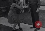 Standbild Familie United States USA, 1945, aus Sekunde 8 historischem Filmmaterial Videoclip 65675026595