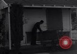 Standbild Familie United States USA, 1945, aus Sekunde 21 historischem Filmmaterial Videoclip 65675026595