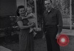 Standbild Familie United States USA, 1945, aus Sekunde 22 historischem Filmmaterial Videoclip 65675026595