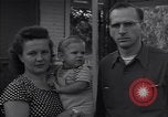 Standbild Familie United States USA, 1945, aus Sekunde 26 historischem Filmmaterial Videoclip 65675026595