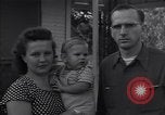 Standbild Familie United States USA, 1945, aus Sekunde 28 historischem Filmmaterial Videoclip 65675026595