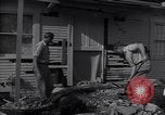 Immagine di Danni alla casa United States USA, 1947, secondo 16 filmato di repertorio 65675026597