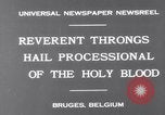 Image rite religieux annuel Brugge Belgique, 1931, de la seconde 6 séquences d'archives historiques vidéo 65675026601