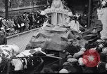 Image rite religieux annuel Brugge Belgique, 1931, de la seconde 11 séquences d'archives historiques vidéo 65675026601