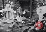 Image rite religieux annuel Brugge Belgique, 1931, de la seconde 14 séquences d'archives historiques vidéo 65675026601