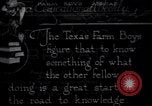 Image Les garçons de ferme du Texas d' agriculture dans d'autres états United States USA, 1920, de la seconde 12 séquences d'archives historiques vidéo 65675026607