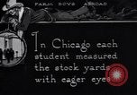 Image Les garçons de ferme Texas Stockyards Chicago visite United States USA, 1920, de la seconde 7 séquences d'archives historiques vidéo 65675026609