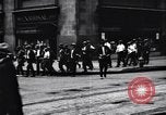 Image Les garçons de ferme visiter Manhattan United States USA, 1920, de la seconde 47 séquences d'archives historiques vidéo 65675026610