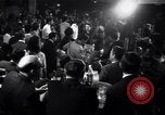 Immagine di Whisky a go go dancing West Hollywood California USA, 1965, secondo 15 filmato di repertorio 65675026615